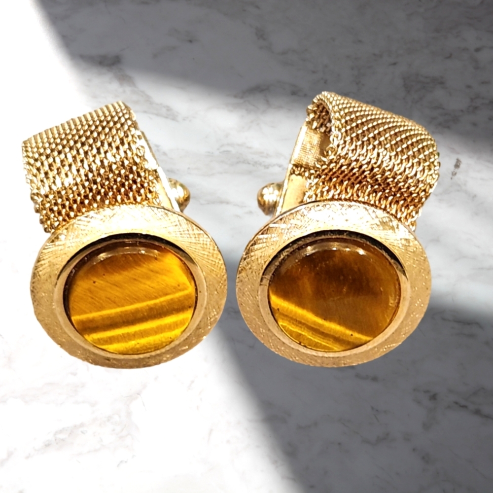 Vintage Tiger's Eye Yellow Gold Tone Wrap Around Cuff Links‎